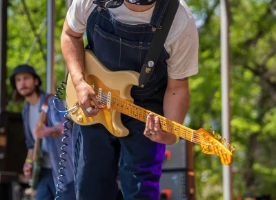 Lead singer Chuck Emery truly put on a performance and loved being in front of the camera.