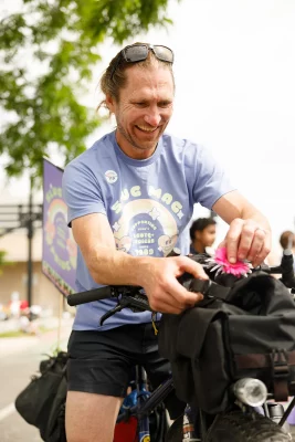 Steve from Saturday Cycle prepping his bike for the parade.