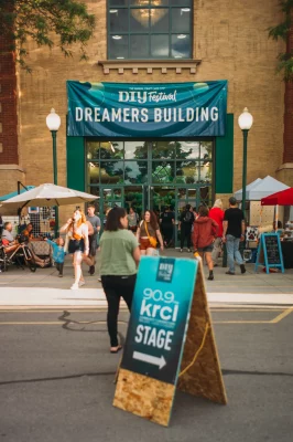 Fair ground buildings housed different types of experiences and booths. (Photo: @clancycoop)