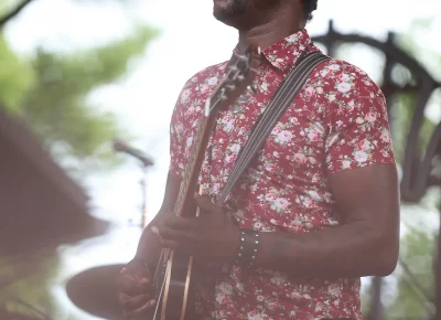 Ryan Montbleau, band guitarist, playing at the outdoor show in the Red Butte Garden Amphitheatre. (Photo: LmSorenson.net)