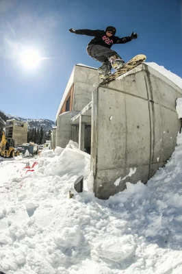 Lucas Magoon 2-piece, alt-angle off the lip-slide. Photo: E-Stone