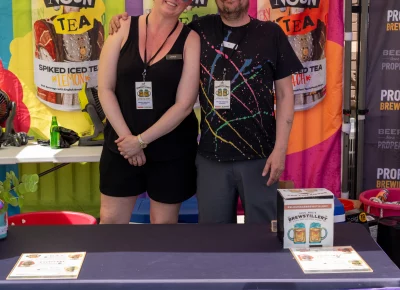 Jackie Ostlund and Josh West refresh the crowd with Proper Noon Tea. Photo: Brayden Salisbury.
