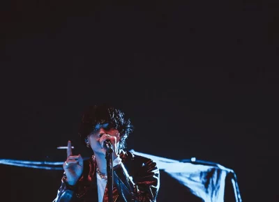 Landon Barker serenades the crowd.