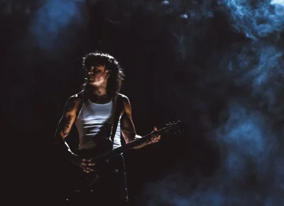 Landon Barker kicks off the night's entertainment.