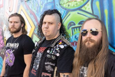 DiseNgaged poses together