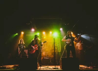 Captain Daniels and the Sunnybrook Sailors kicked off the performances at Urban Lounge.