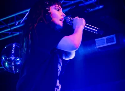 Lauren Mayberry's powerhouse vocals are on display. Photo: Derek Brad.