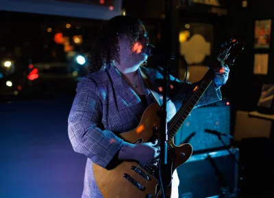 Cherry Thomas wooed the crowd at Blue Gene's.