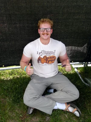 Barrett Willett, 21, LA (@barrett.willett).