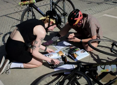 2 heads are better than one. Photo: India Mendoza